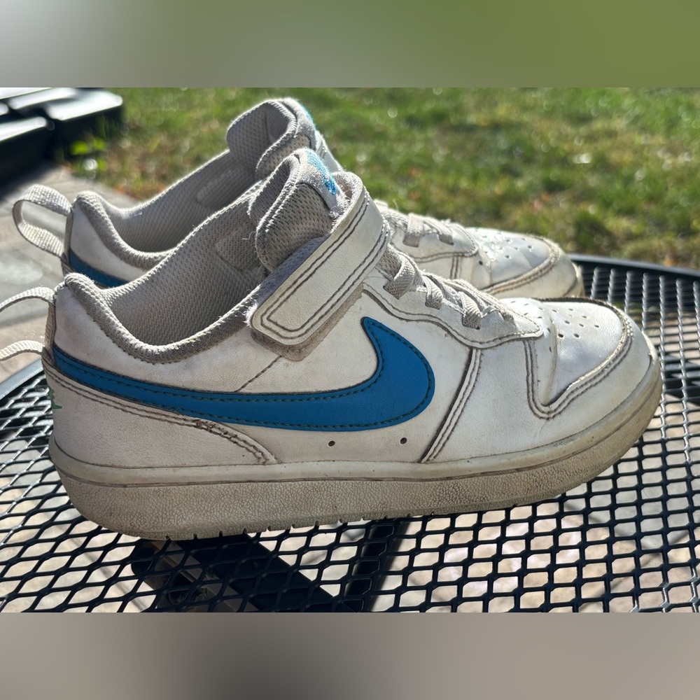 KIDS' NIKE LITTLE girls size 1 COURT BOROUGH LOW RECRAFT SNEAKERS